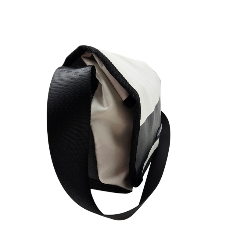 Medway Messenger Bag Small - White - MS284