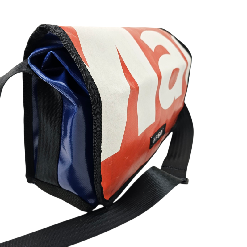 Medway Messenger Bag - Red - MS367