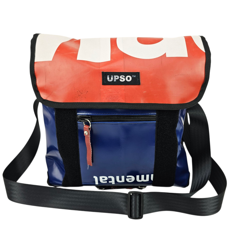 Medway Messenger Bag - Red - MS367