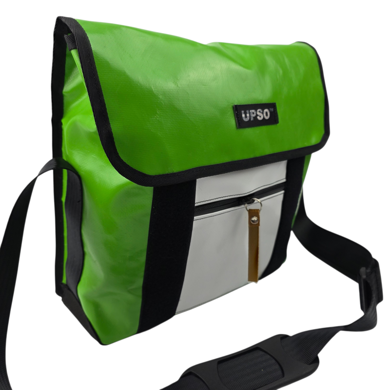Medway Messenger Bag - Green - MS435