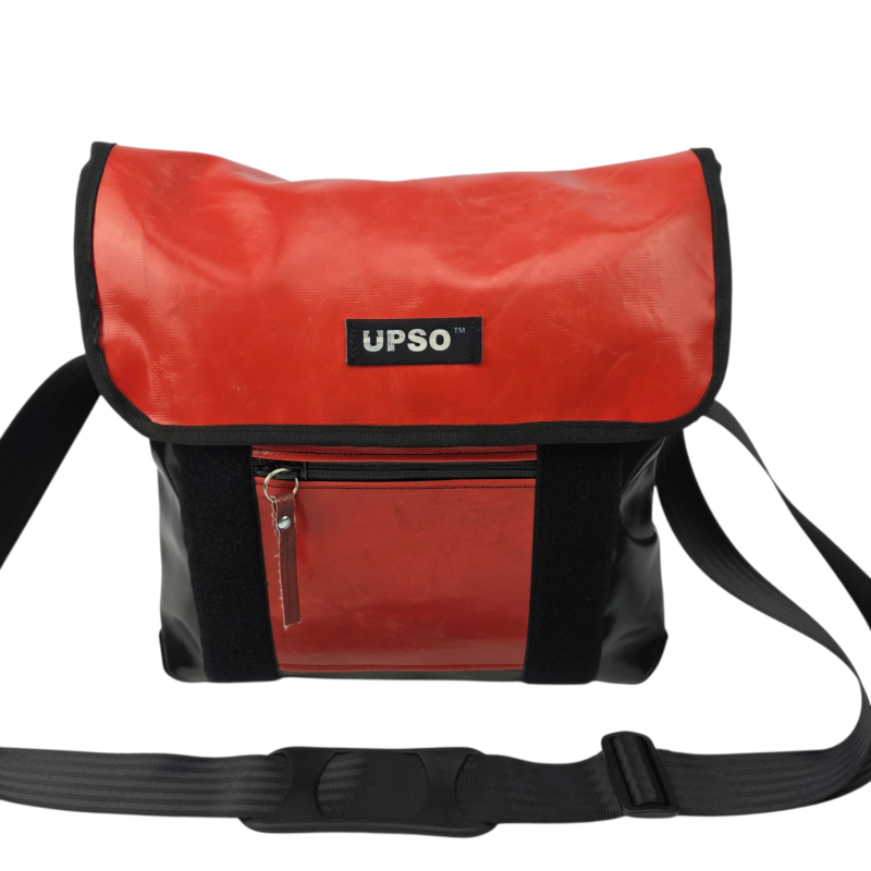 Medway Messenger Bag - Red - MS451