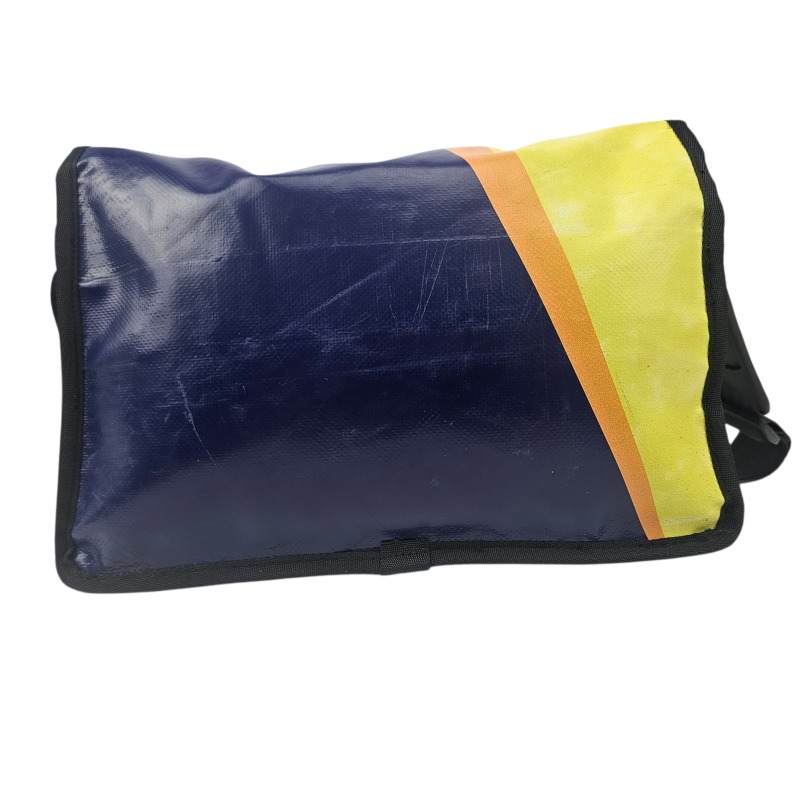 Medway Messenger Bag - Blue - MS390