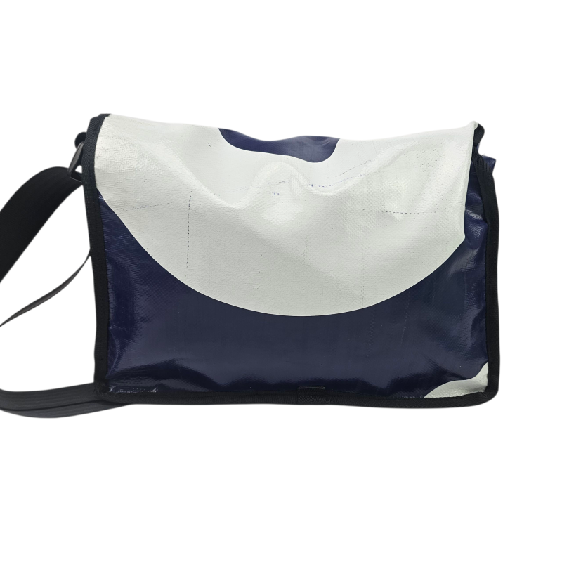 Medway Messenger Bag - Blue - MS395