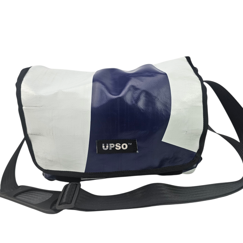 Medway Messenger Bag - Blue - MS395