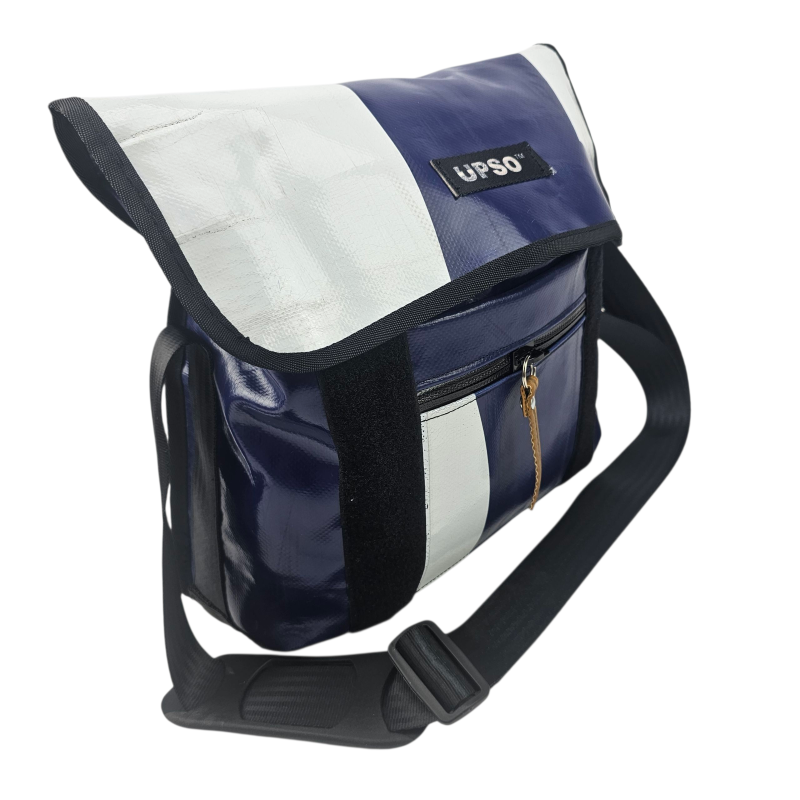Medway Messenger Bag - Blue - MS395