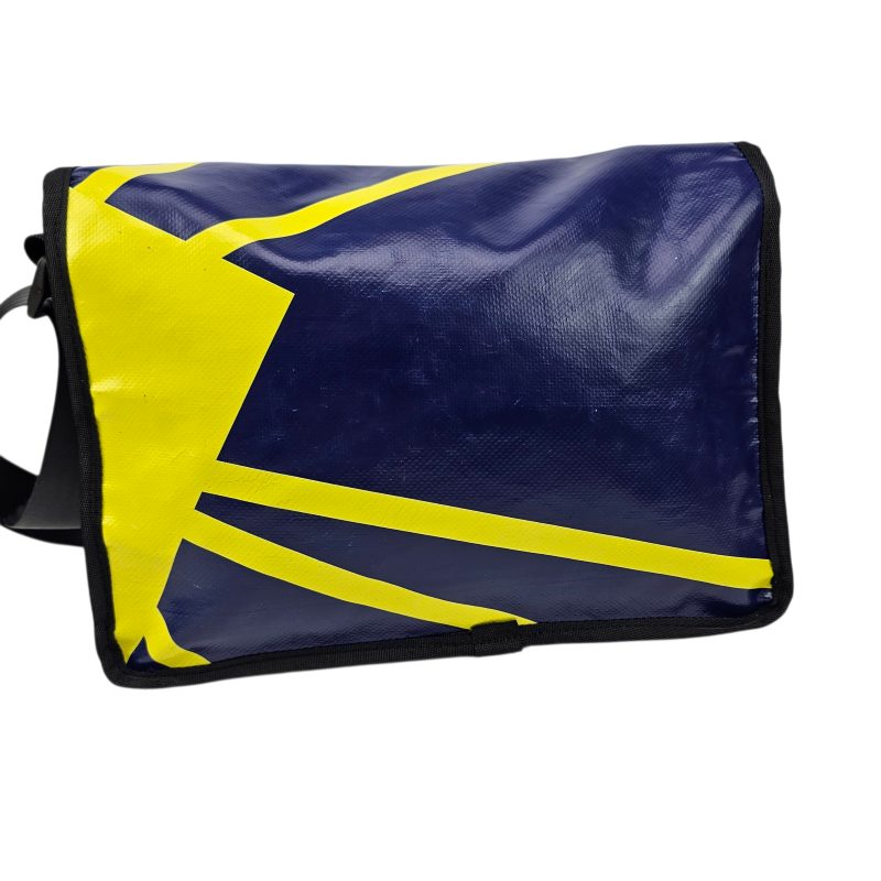Medway Messenger Bag - blue- MS411