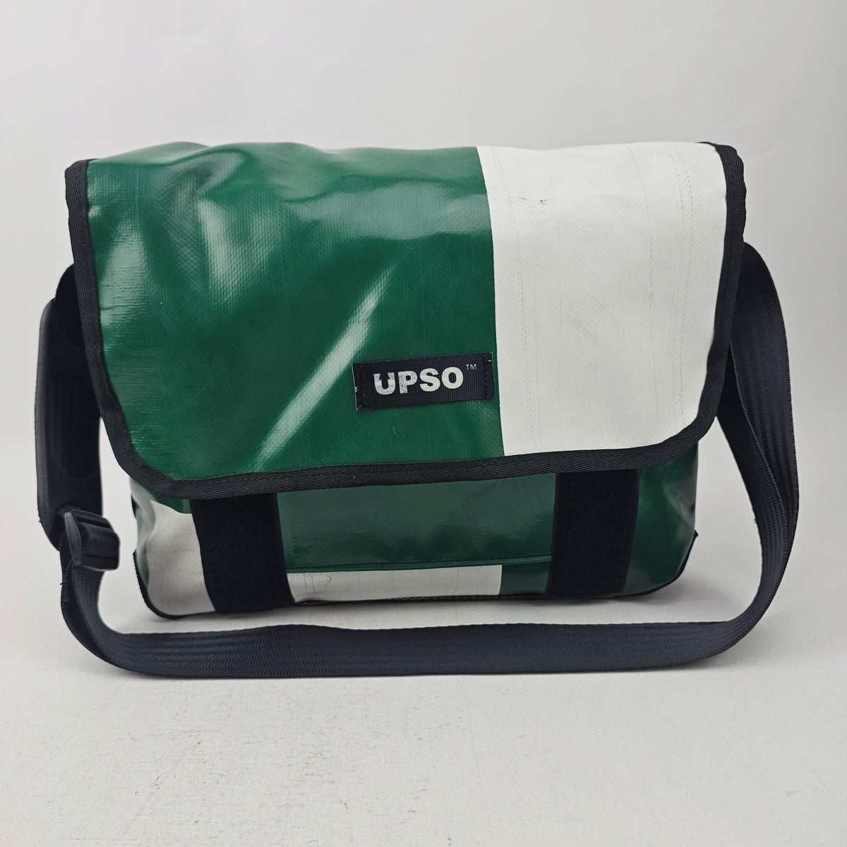 Medway Messenger Bag - Green - MS520