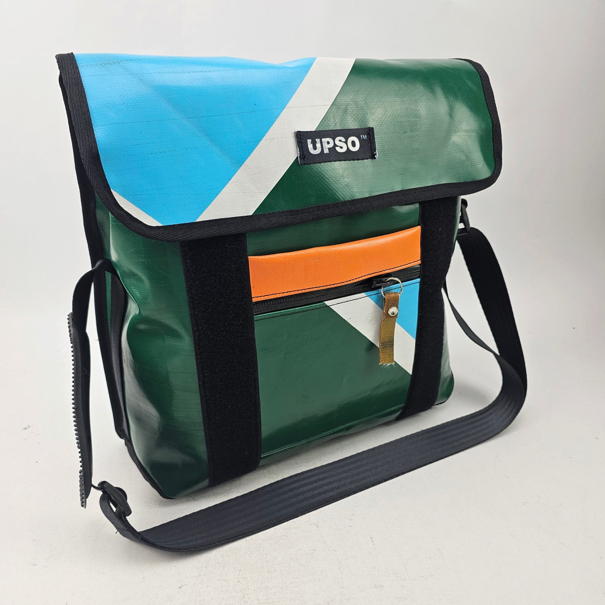 Medway Messenger Bag - Green - MS518