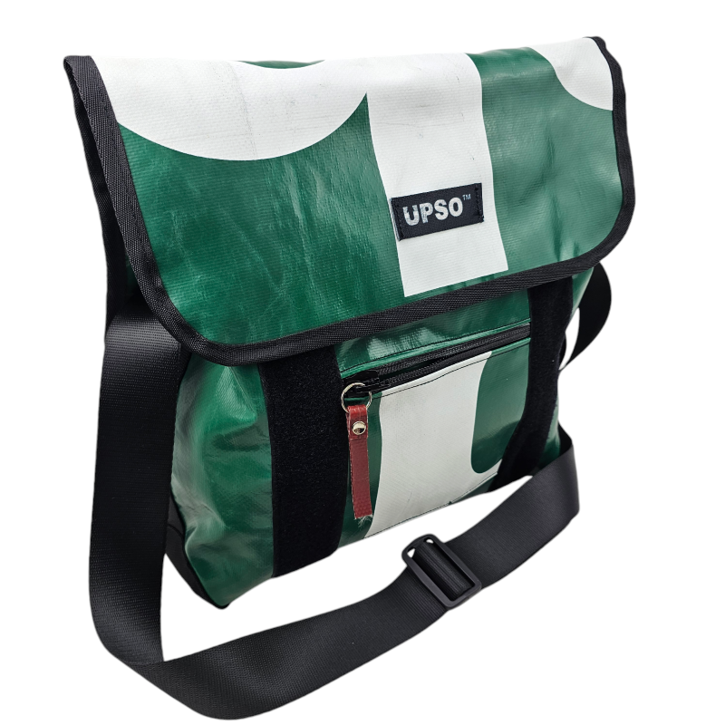 Medway Messenger Bag Small - Green - MS277