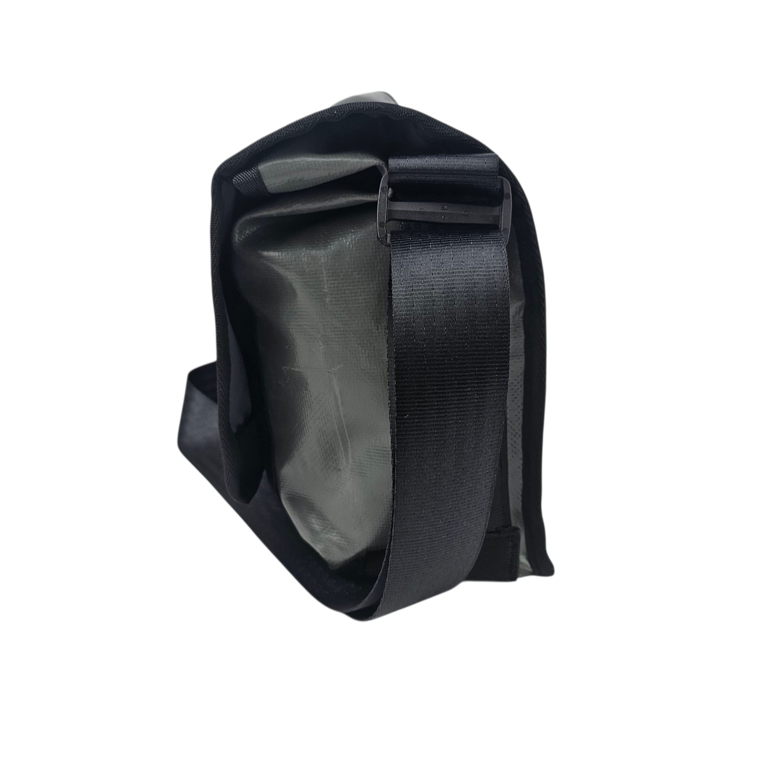 Medway Messenger Bag - Grey - MS403