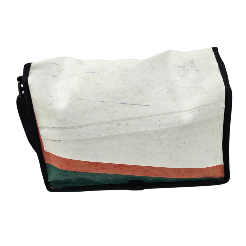 Medway Messenger Bag - white- MS412