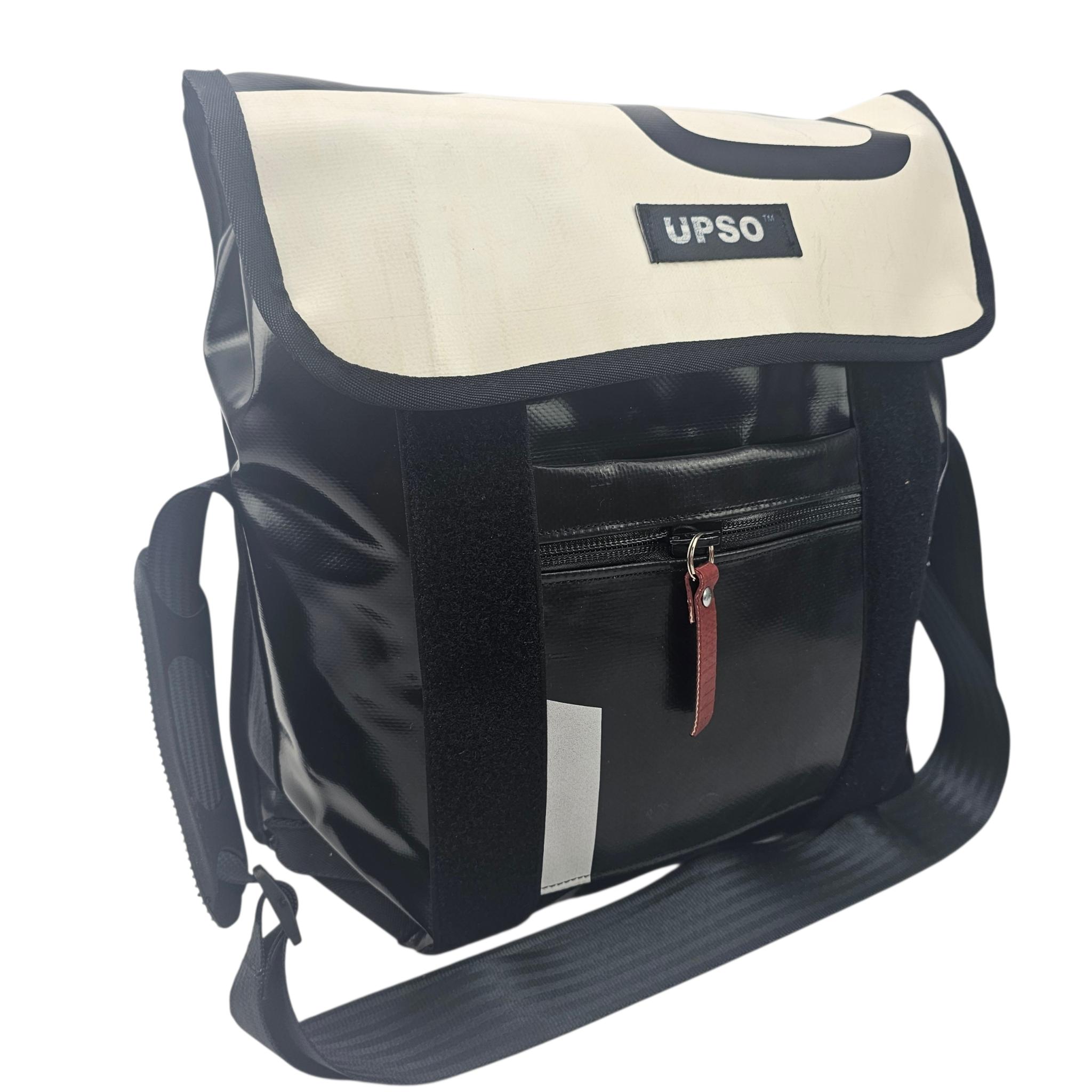 Medway Messenger Bag - Black - MS489